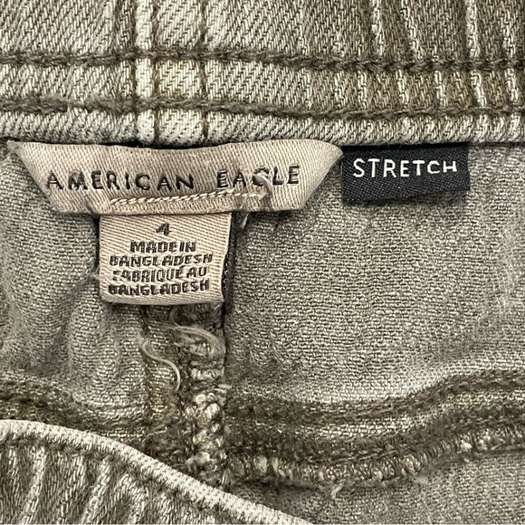 American Eagle Women’s Elastic Waist Drawstring Denim Shorts Army Green Size 4 - Picture 7 of 11